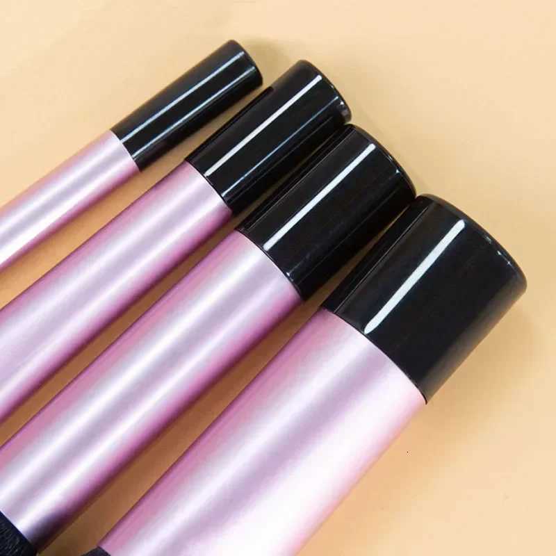 10Pcs Mini Travel Soft Makeup Brushes Set Portable Eye Shadow Brush Foundation Powder Eyelash Concealer Blush Make Up Brush SetT251205