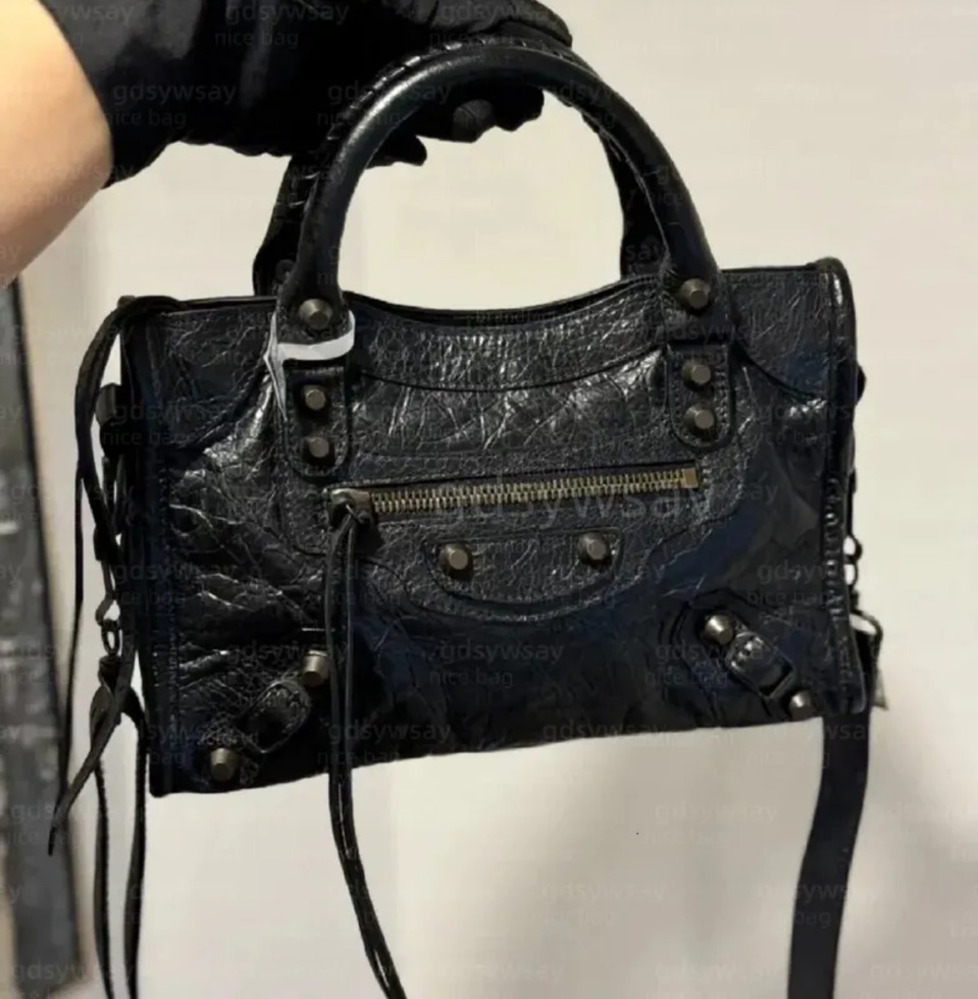 bag luxury Le city tote Vintage Tassel Lady Real Leather handbag Designer Purse Shoulder Crossbody Motorcycle Bag 021 Evening Bags Top