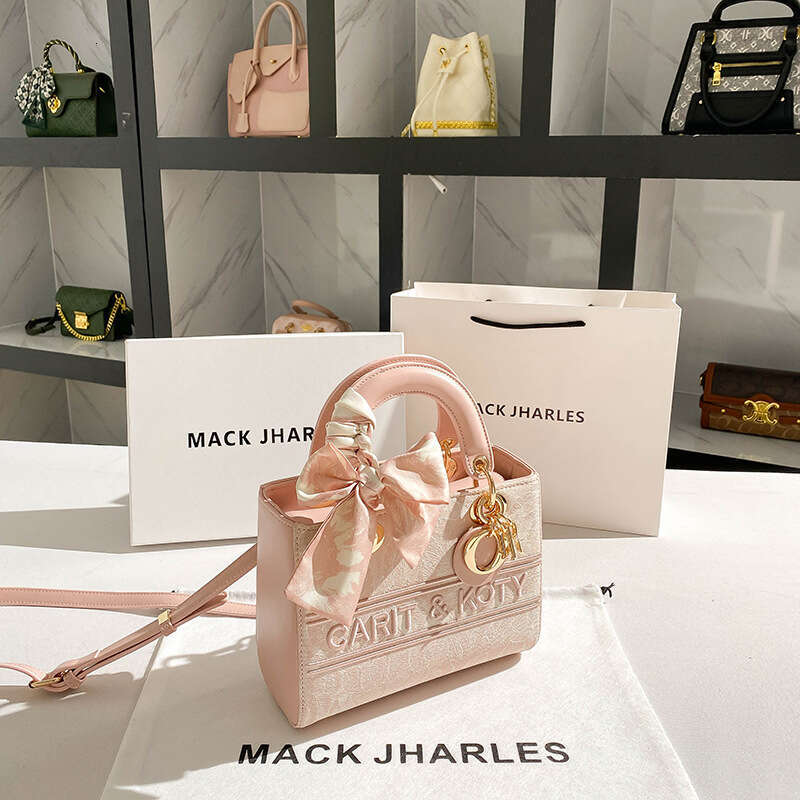 Dropshipping Fashion Bowknot Embroidered Tote 2024 High-end Large Capacity Commuter Bag Wholesale dh911043022JY