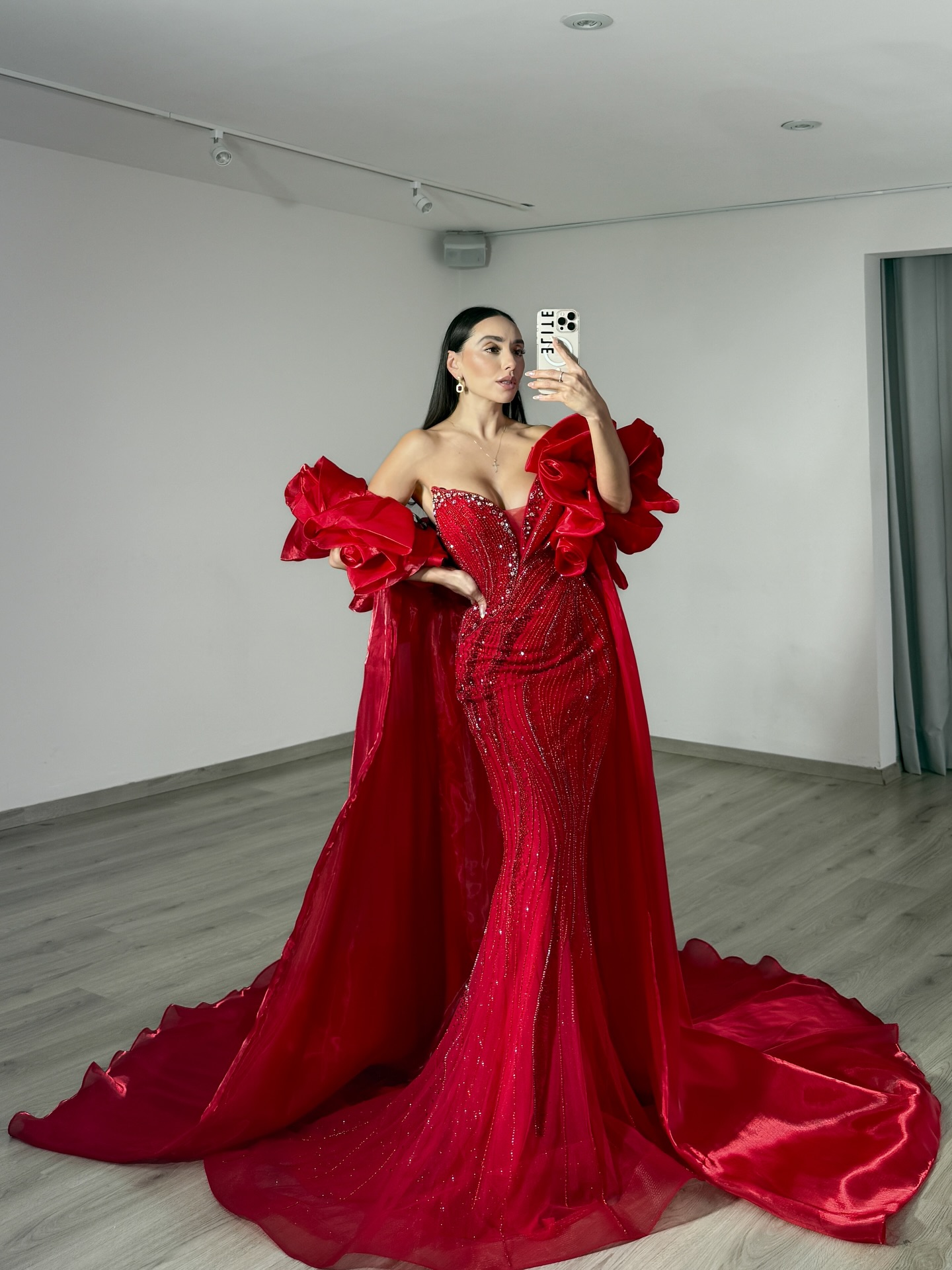 Exquisite Sequins Evening Dresses Strapless Rhinestone Prom Gown with Cape Princess Beading Mermaid Customized Vestidos De Noche Plus Size