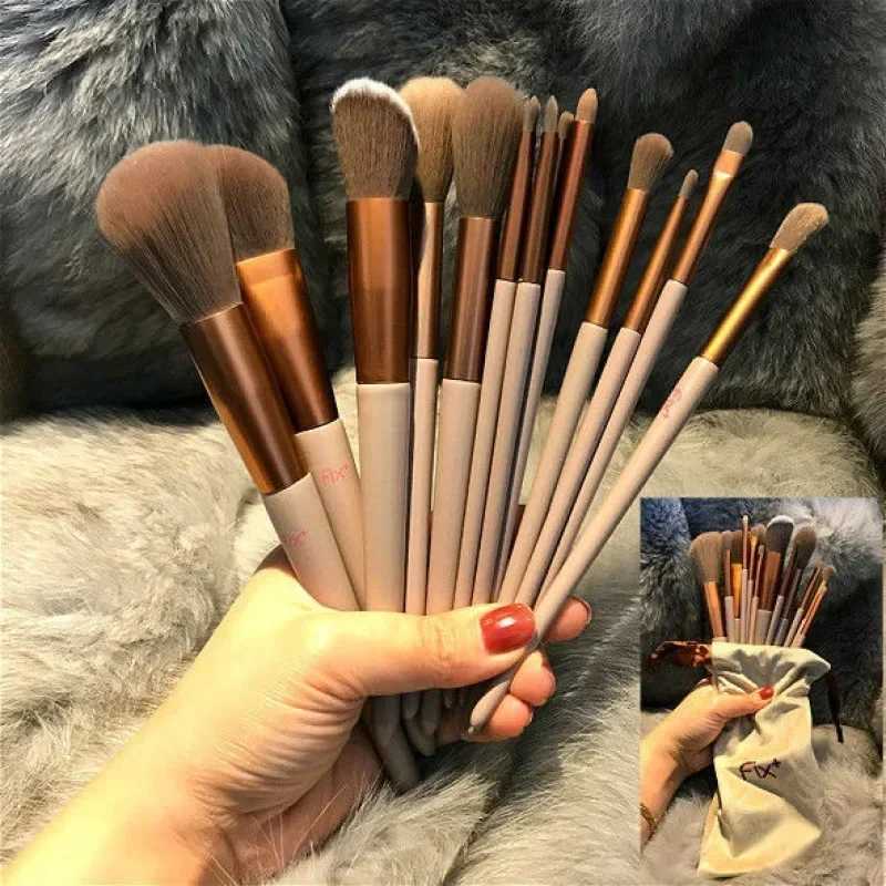 Makeup Brushes Set Eye Shadow Foundation Women Cosmetic Powder Blush Blending Beauty Make Up ToolT251205