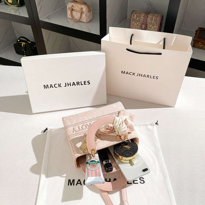 Dropshipping Fashion Bowknot Embroidered Tote 2024 High-end Large Capacity Commuter Bag Wholesale dh911043022JY