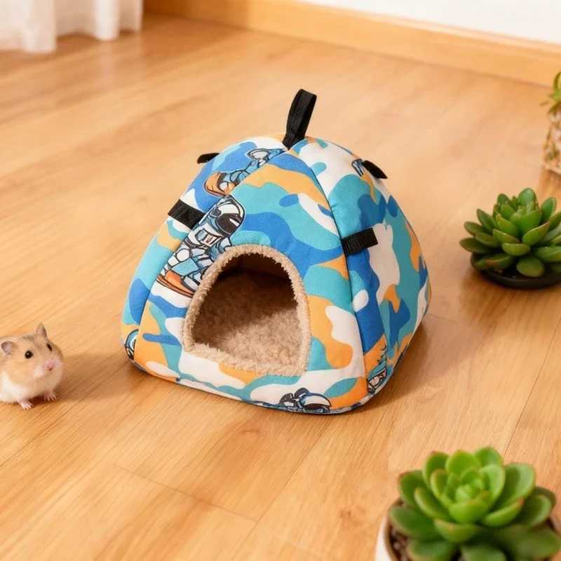 Pet Golden Bear Hides in Sleep Cabin with Velvet Warmth Bird Rabbit Mouse Hanger Waterproof and Cold Proof Small Animal Nest M251206