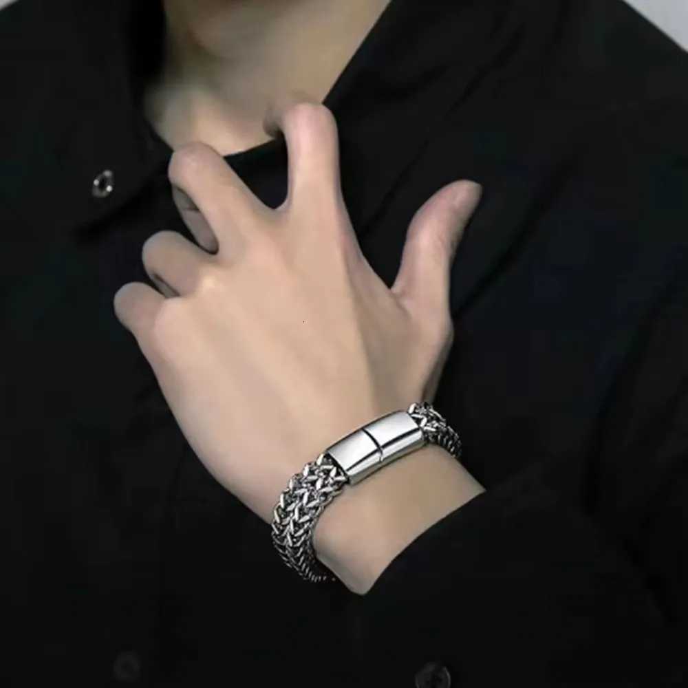 Stainless Steel Braided Double Row Front and Rear Fish Scale Alloy Magnetic Buckle Bracelet with Keel Jewelry New Model W251206