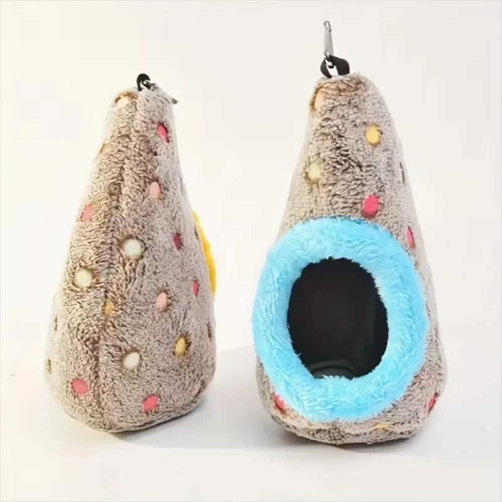 Winter Egg-Shaped Bird Nest Thickened Hanging Parrot Nest Cockatiels and Lovebirds Warmth Cotton Nest Suitable for Small Pets M251206