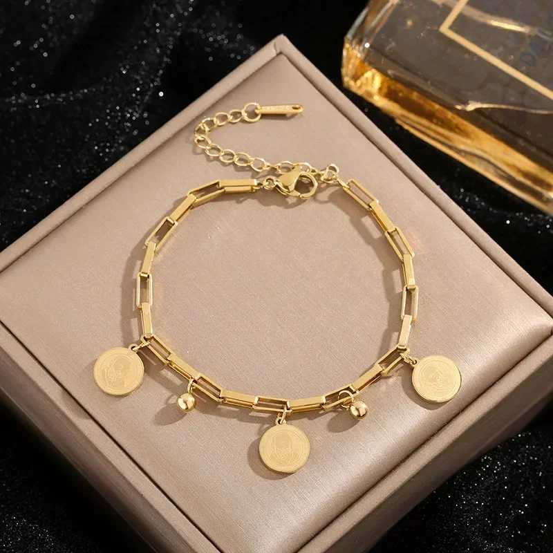 1PCS Gold-color Bracelet Ladies Hip Hop Style Stainless Steel Round Sign Portrait Pendant Wide Cross Chain Jewelry Accessories W251206