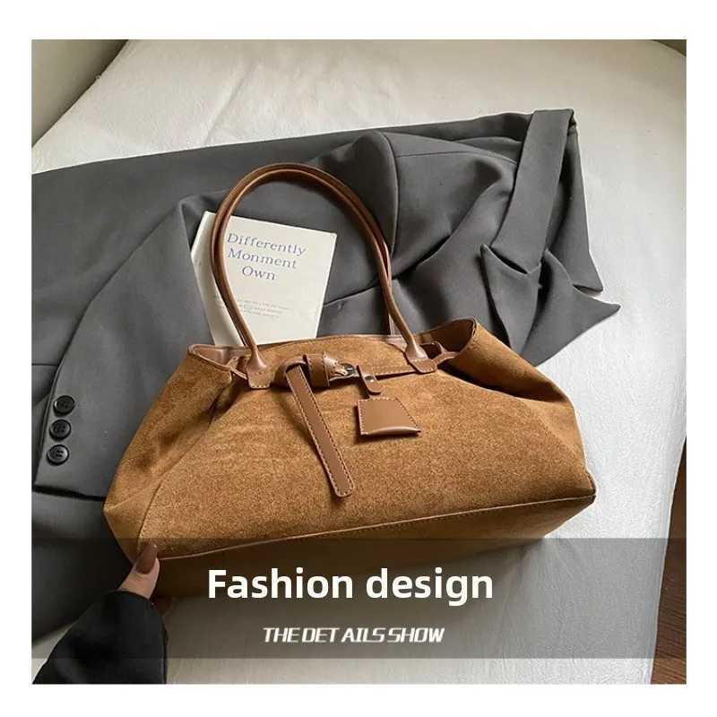 Suede Shoulder Bag Premium Large Capacity Tote Bag Fashion Versatile Commuter Underarm BagT251205