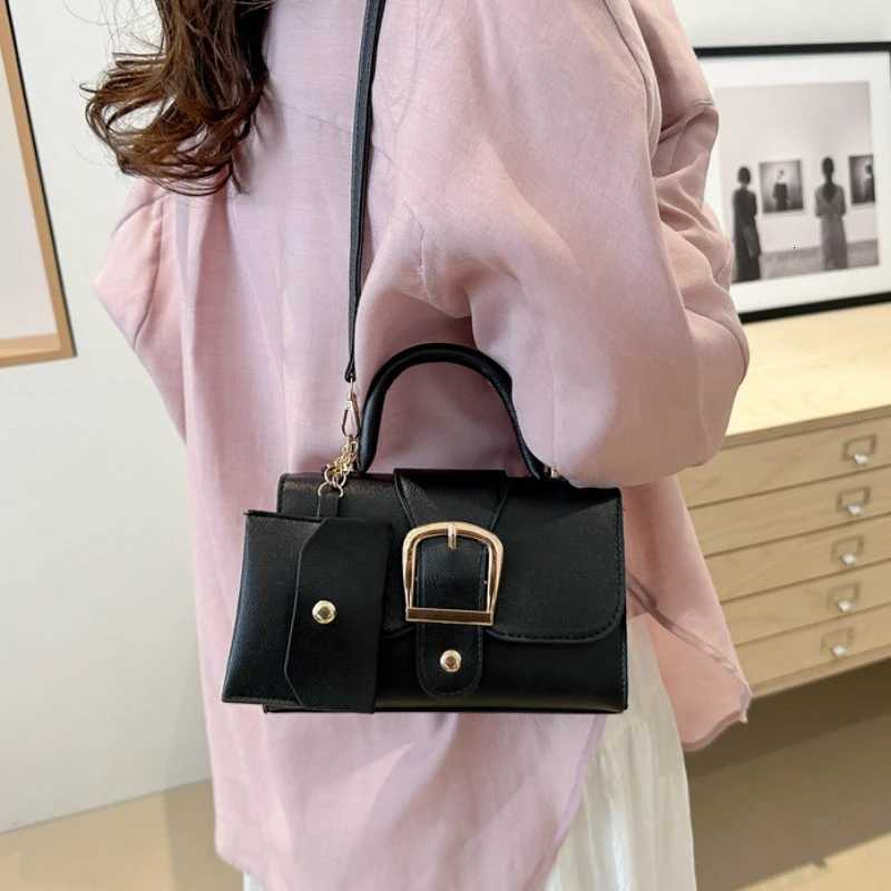 2025 New Fashion Small Handbags And Purses Designer Women Shoulder Bag Trendy Flap Female Commute Crossbody Bags Casual Tote BagT251205