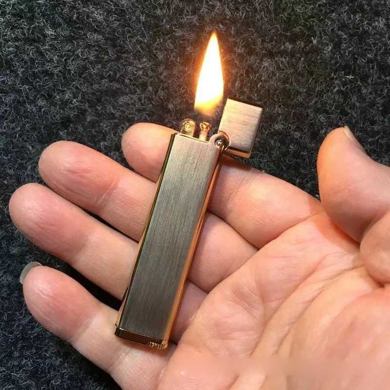 New High-grade Kerosene Lighter Mini Light Metal Cigarette Lighter Wheel Windproof Lighter Portable Grinding Mens Gift H251206