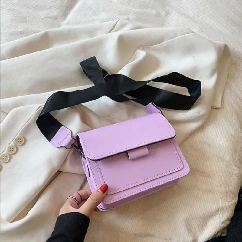 Ins Versatile Womens Shoulder Bag - Retro PU Leather Wide Strap Small Square Bag Crossbody Style Perfect for Fall WinterT251206