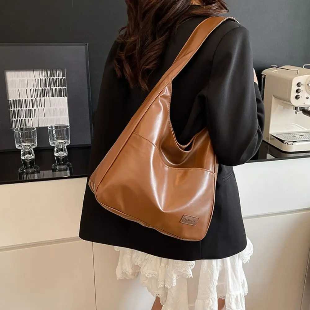 Leisure Vintage Single Shoulder Bag PU Leather Simple Minimalist Tote Bag Large Capacity Ladies Handbags CommuteT251205