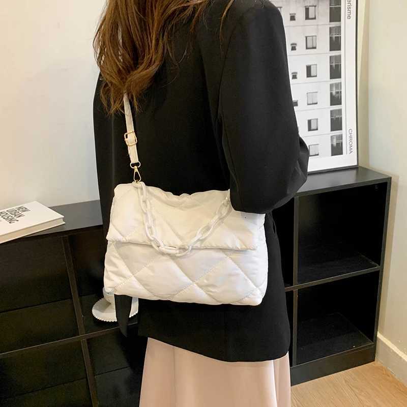 Small Crowd New Trendy Autumn Diamond Chain Womens Crossbody Handbag Solid Color Nylon Texture Shoulder Embroidered Thread BagT251206