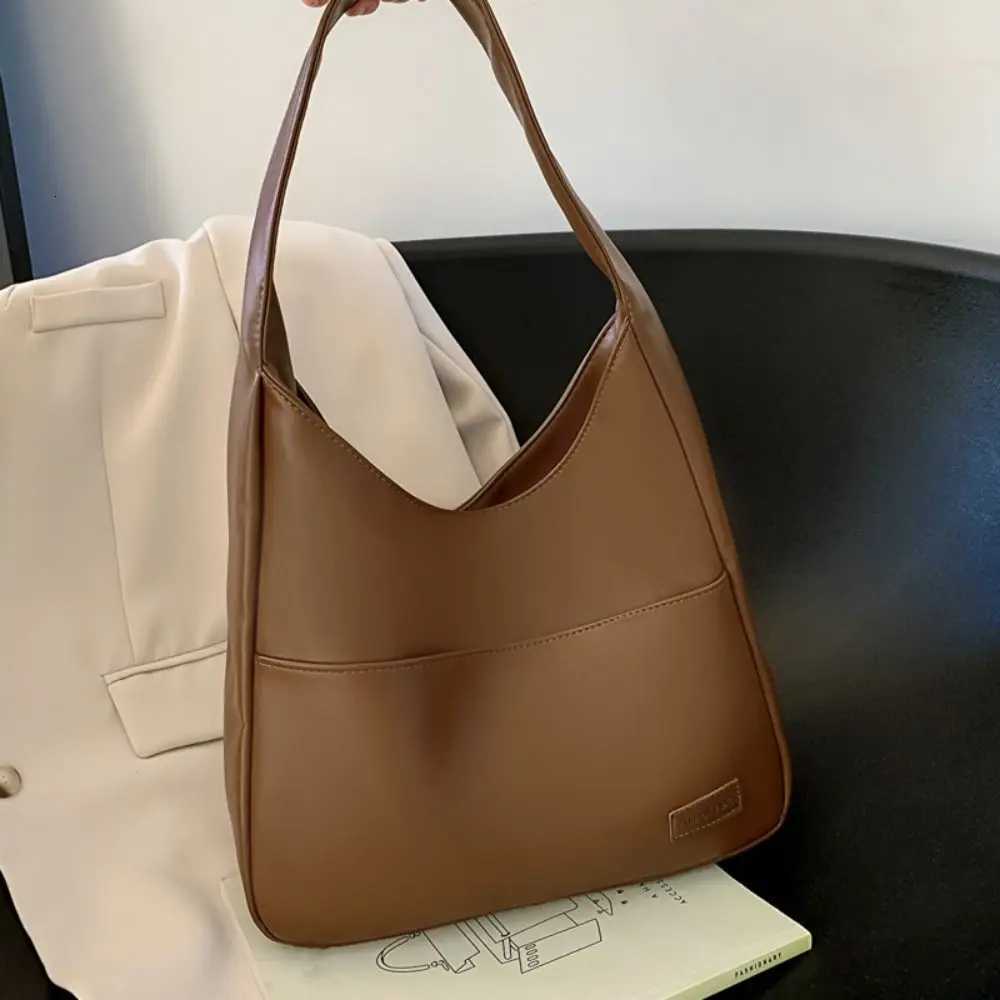 Leisure Vintage Single Shoulder Bag PU Leather Simple Minimalist Tote Bag Large Capacity Ladies Handbags CommuteT251205