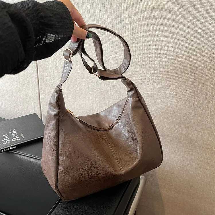 PU Leather Commuter Fashion Vintage Casual Tote Bag Maillard Stylish Crossbody Bags for Women Texture Large Capacity TemperamentT251205