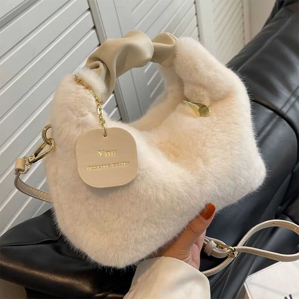 Fashionable Cute Plush Shoulder Bag for Womens Solid Color Soft Fluffy Handbag Autumn Winter Soft Plush Crossbody BagT251206