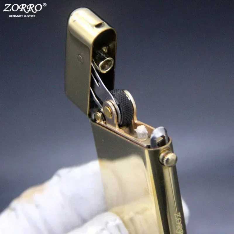 Metal Windproof Gasoline Lighter Retro Innovative Autatic Ejection Grinding Wheel Kerosene Lighter Cigarette Accessories H251206