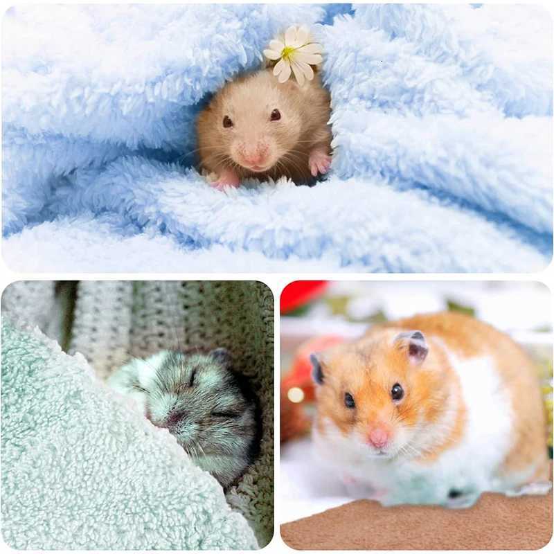 2Pcs Guinea Pigs Blankets Hamster Fleece Cage Liners Soft Towels Guinea Pig Accessories Small Pet Supplies Sleep Bedding Mats M251206