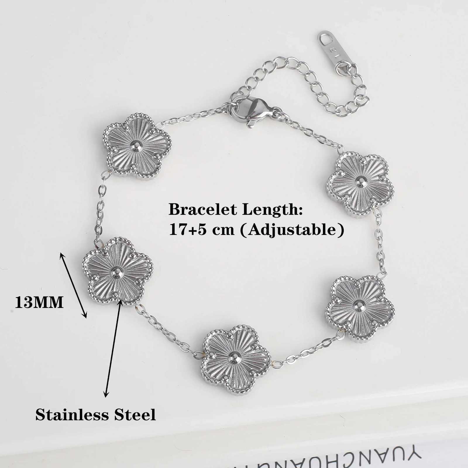 Light Luxury Fashion Stainless Steel Five Leaf Flower Adjustable Bracelet Vintage for Men Women Fashion Wrist Jewelry Clover W251206