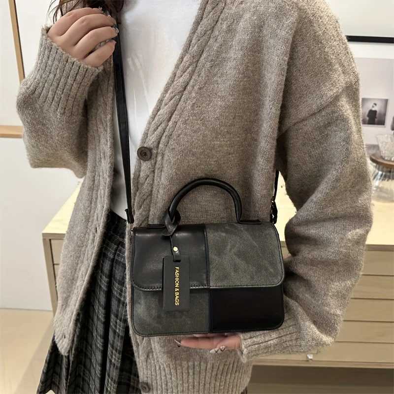 Elegant Womens Handbag Crossbody Shoulder Bag Snap Closure Tote Bag Everyday Accessory Geometric Pattern Fashion LoversT251206