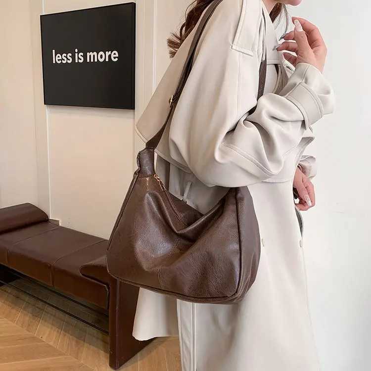PU Leather Commuter Fashion Vintage Casual Tote Bag Maillard Stylish Crossbody Bags for Women Texture Large Capacity TemperamentT251205
