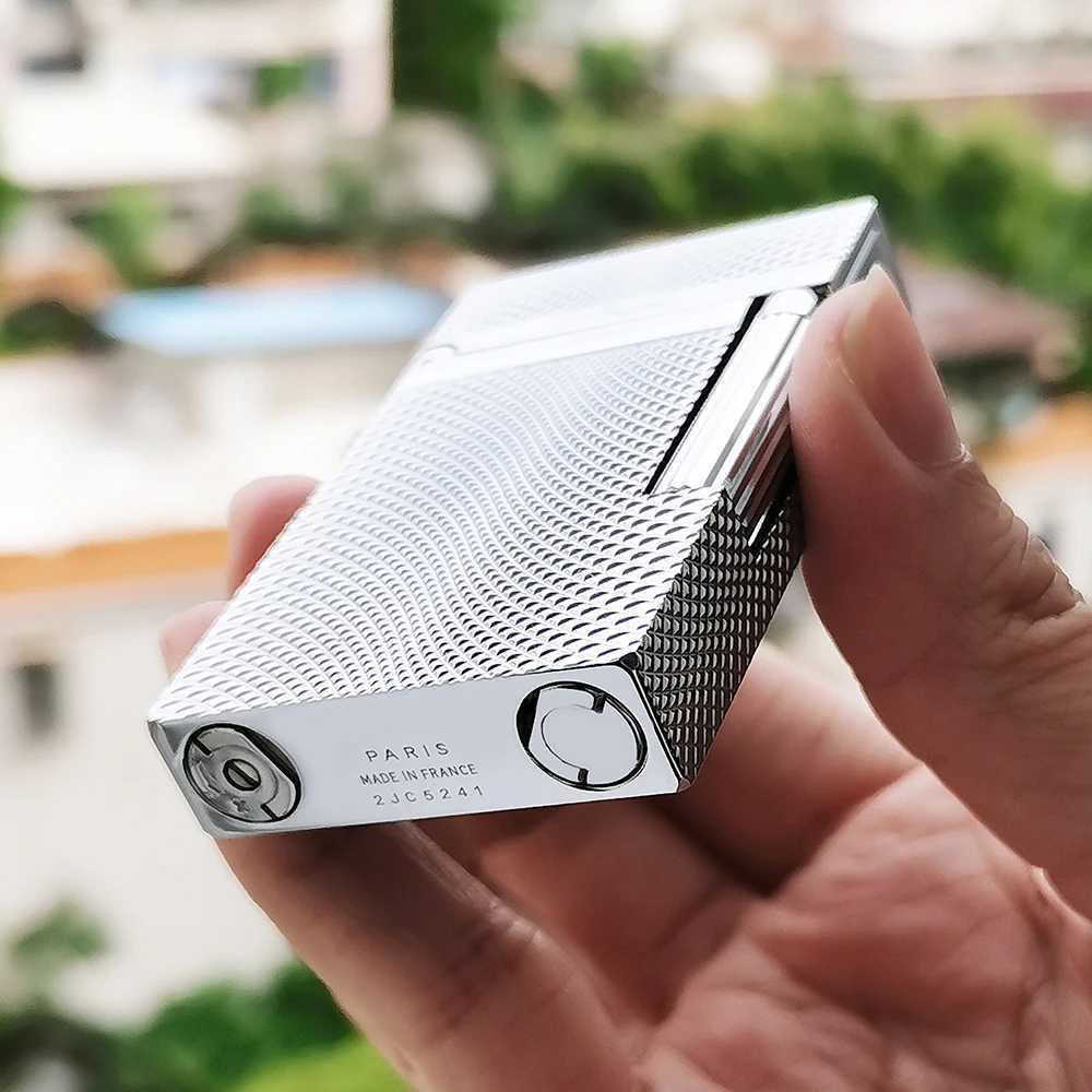 2025 Luxury Branded Metal Cigarette Gas Lighter Space Distortion Pattern Smoking Gadgets Tobacco Tools Man Birthday Gift H251206