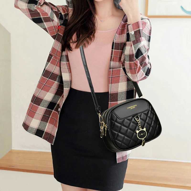 Mens and womens single-shoulder crossbody bags with simple and versatile design Imitation brand womens bagsT251206