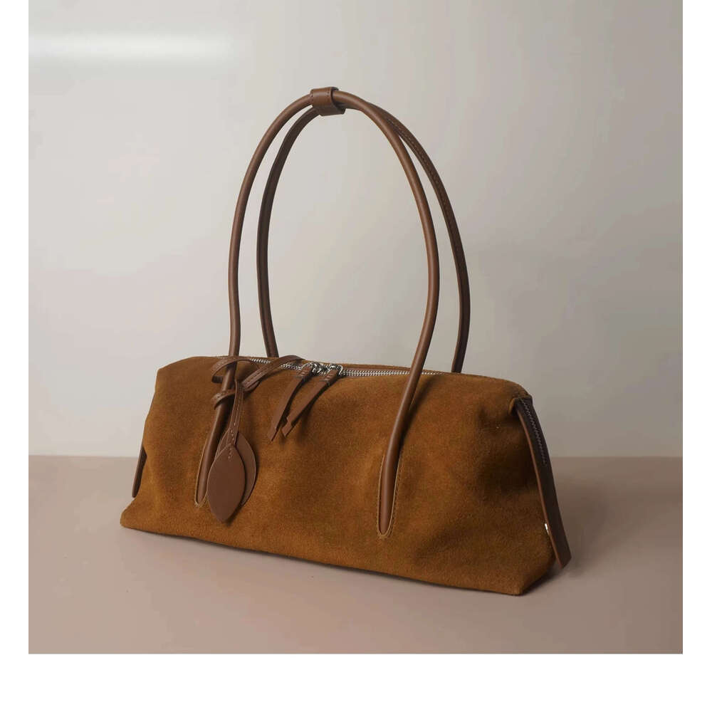 Luxury Bag Designer Shoulder Bags Totes Hobo Hot Sale Chic Tassel Design Armpit Bag Caramel Coffee Color High End Suede Cow Leather Women Handbag Wint