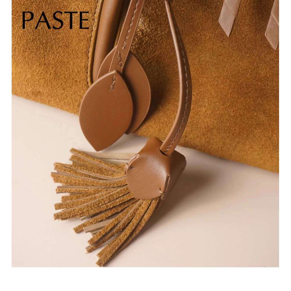 Luxury Bag Designer Shoulder Bags Totes Hobo Hot Sale Chic Tassel Design Armpit Bag Caramel Coffee Color High End Suede Cow Leather Women Handbag Wint