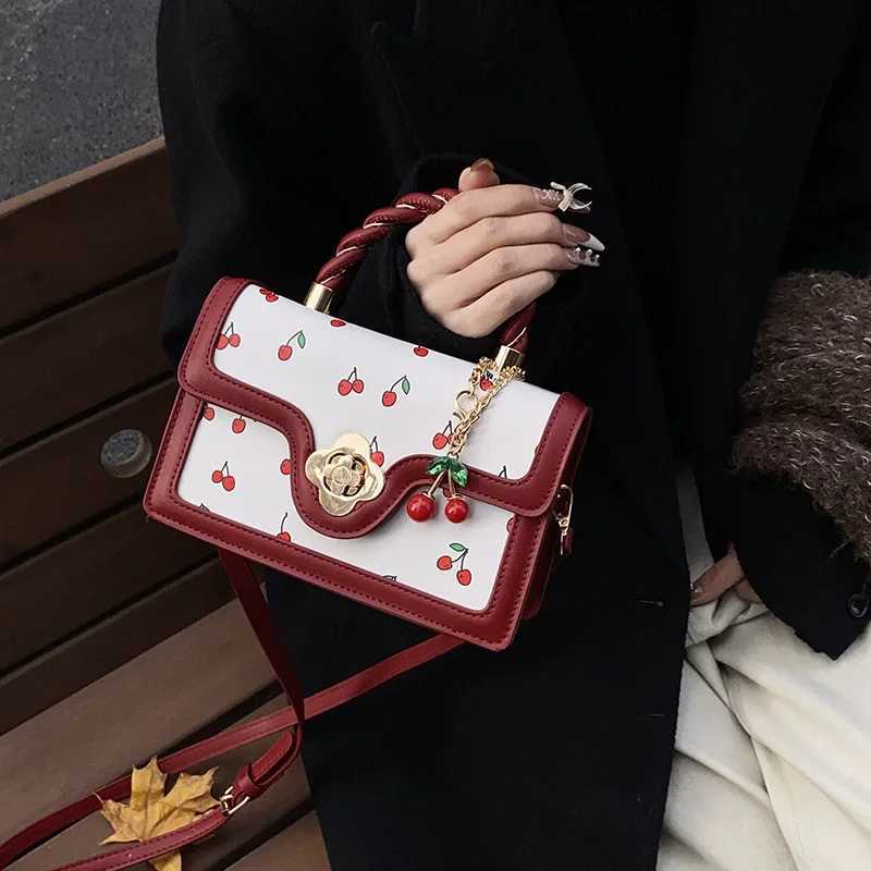 Trendy Small Square Crossbody Bag Womens Handbag Quality New Style Fashion Black Shoulder Flap BagT251205