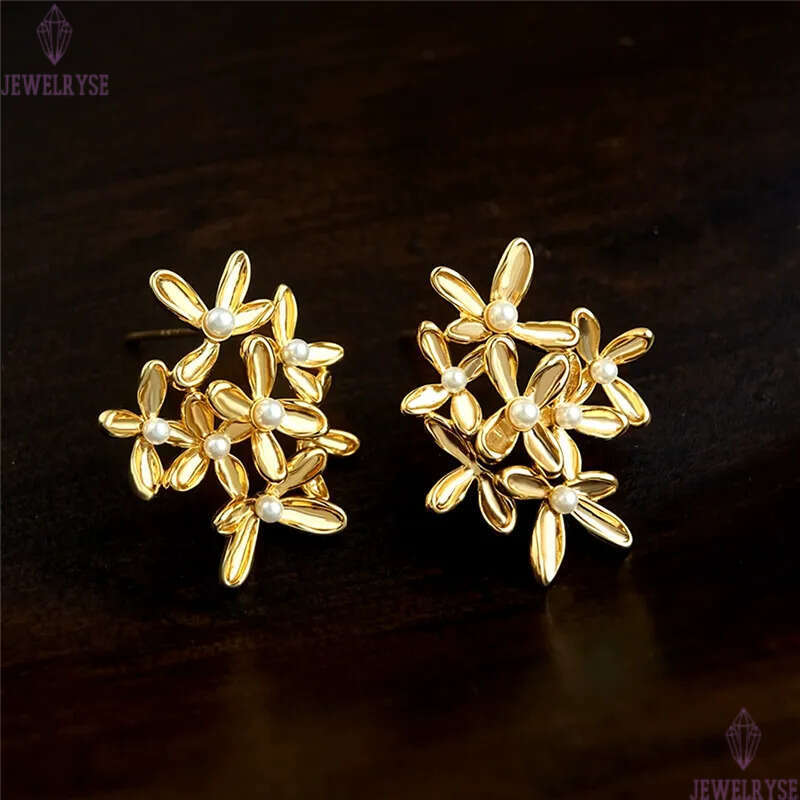 exquisite 18k gold flower stud earring designer for woman party fashion pearl earrings womens ear clip jewelry S925 silver needle daily outfit friend 