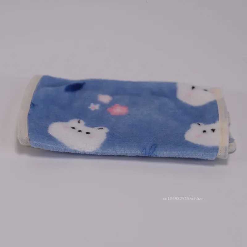 Warm Hamster Guinea Pig Blanket Small Pet Item Soft Bed Sleep Mat Flannel Fleece Pad for Rabbit Hedgehogs Small Pet Accessories M251206