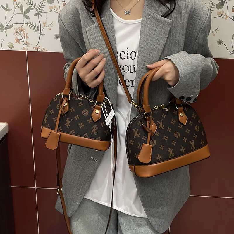 2025 Vintage Print Shoulder Bag Casual Crossbody Purse for Women Commuter Day-to-Night Tote Minimalist Sling Bag TexturedT251205
