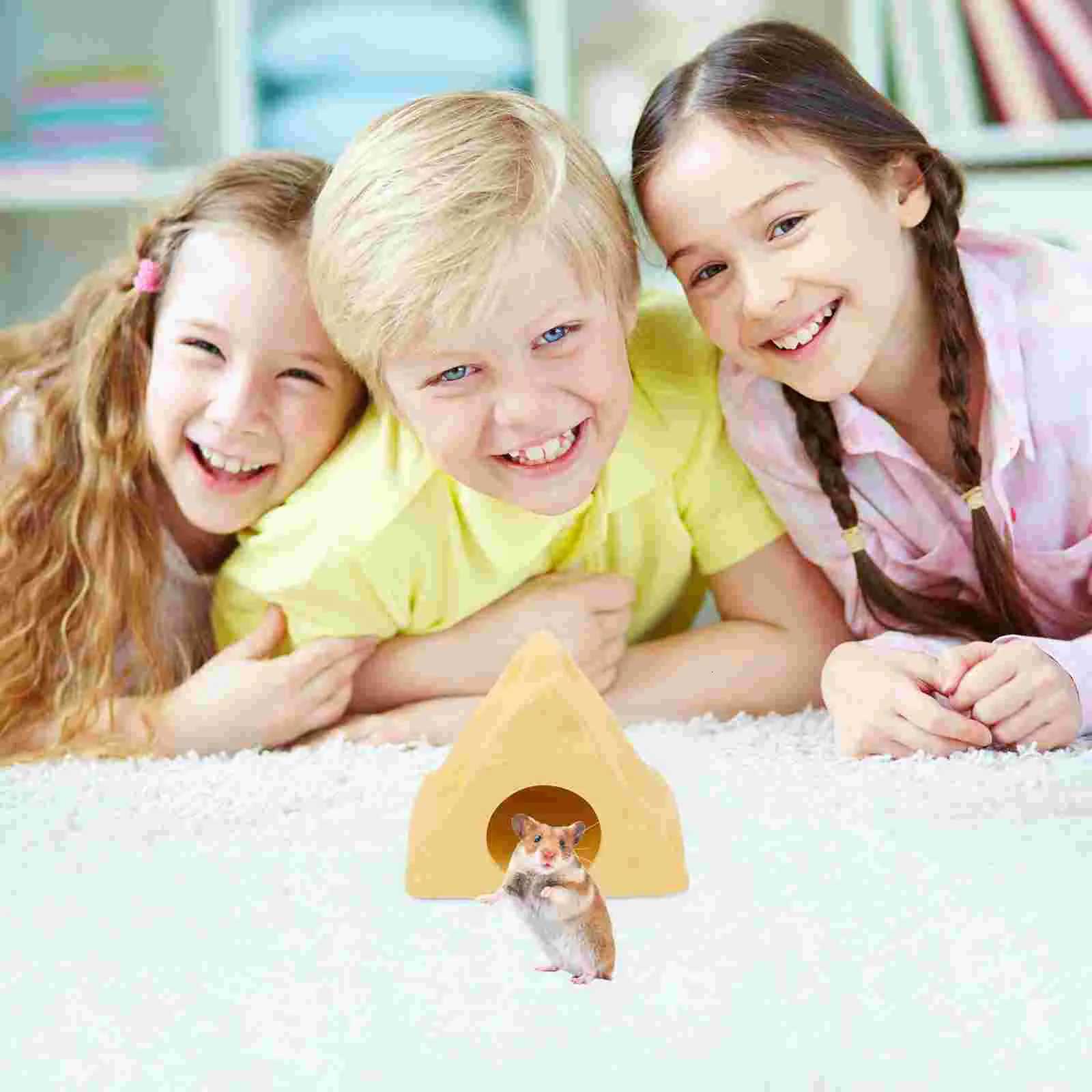Cheese Shape Ceramic Hamster Hideout Cooling Nest For Pets Summer Pet Houses Hamster Cage Hamster Sleep Bed Hamster Nest M251206