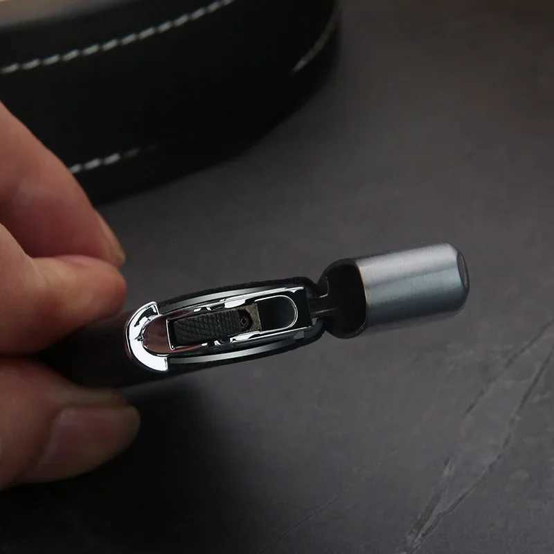 HONEST Leather Splicing Metal Gas Lighter Creative Retro Old Fashio Grinding Wheel Ignition Open Flame Cigarette Lighting H251206