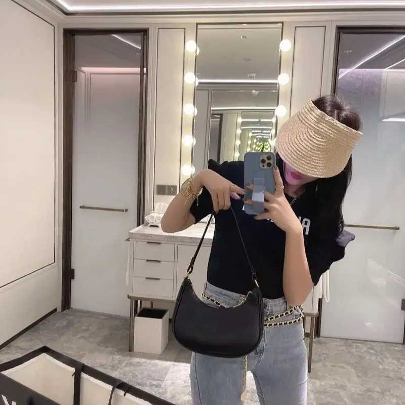 Small Carmpit Bag Female 2024 New Fashion Hot Style All-Match French Niche High-end Shoulder TrendyT251205