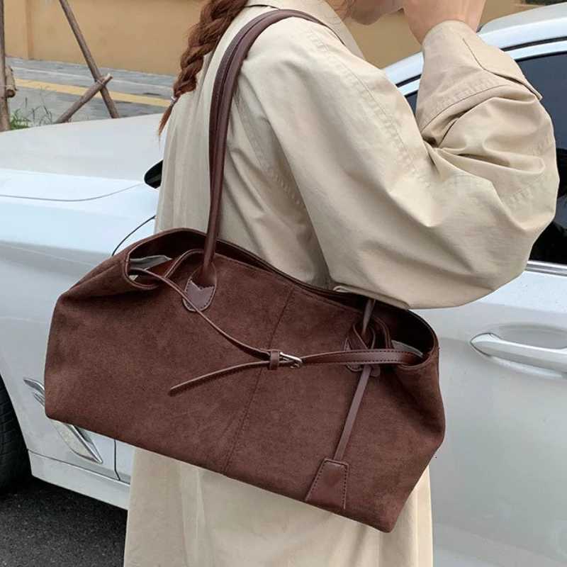 Womens PU Leather Shoulder Bag 2025 Winter New Fashion Retro Underarm Bag Luxury Brand Designer Handbags and Purses Tote BagsT251205