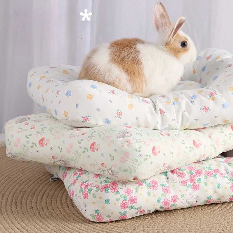 Waterproof Non-Slip Dog Mat All-Season Universal Pet Pad Mat Hair Free Small Sofa for Cat Rabbit and Nest Rabbit Accessories M251206