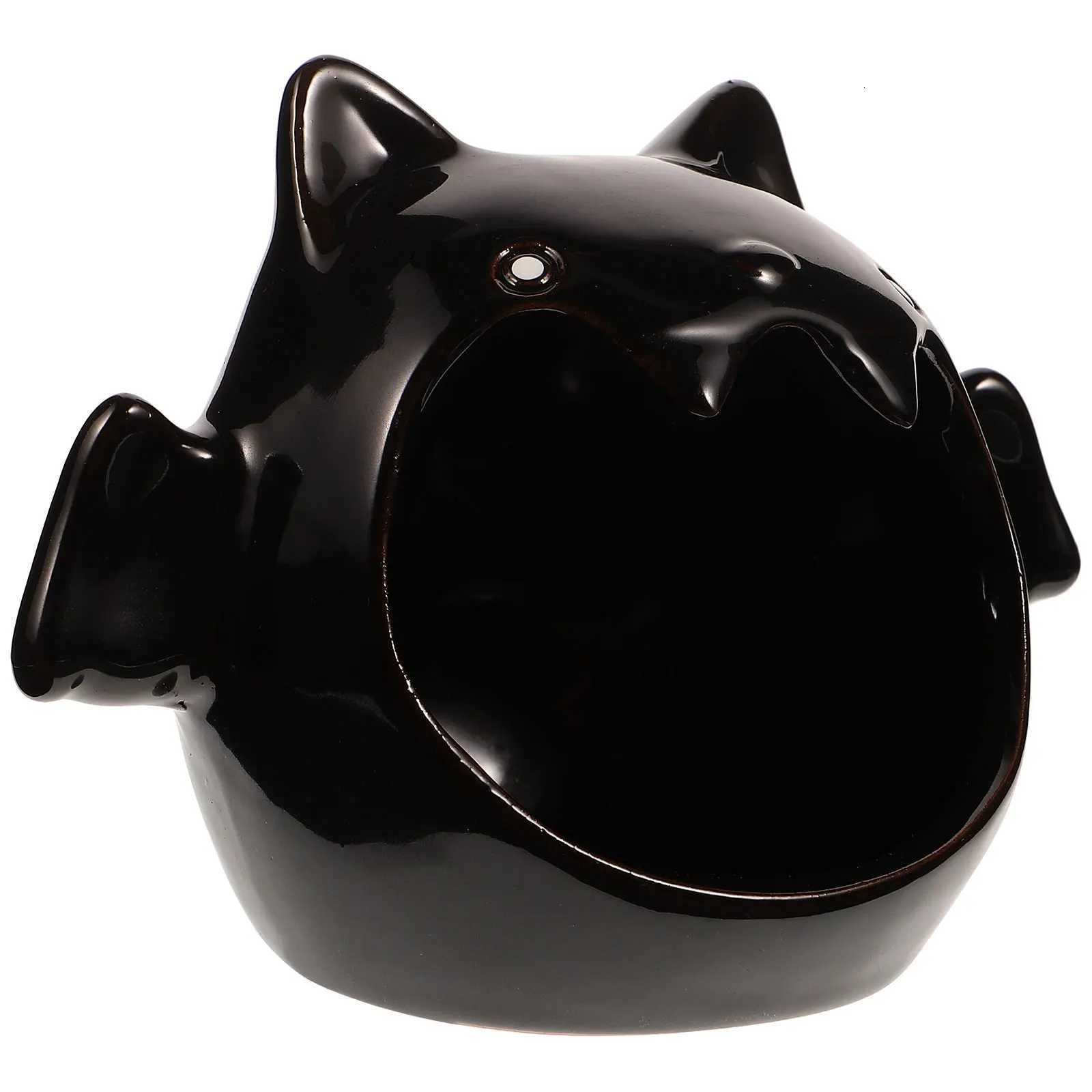 Cooling Ceramic Hamster House Bat Shape Hideout Small Animal Cage Guinea Pig Hut Wear Resistant Safe Pet Nest Year Round M251206