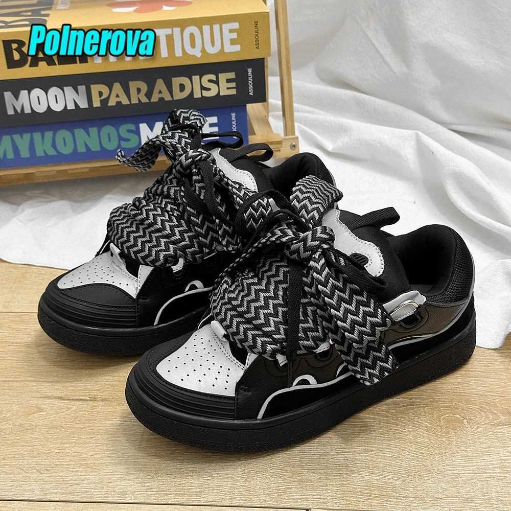 Black White Mixed Couple Casual Sneakers Novelly Reflective Thick Sole Lace-Up Walking Shoes Breathable Wen Men Shoes Y251206