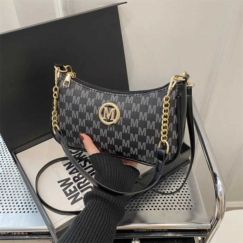 Vintage Style Handbag Crossbody Bag Adjustable Strap Women Messenger Shoulder Bag Sophisticated Accessory Tote Bag PurseT251205