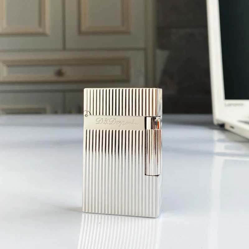Windproof Lighter with Bright Sound for Men Retro Cigarette Gift Brass Shell New H251206