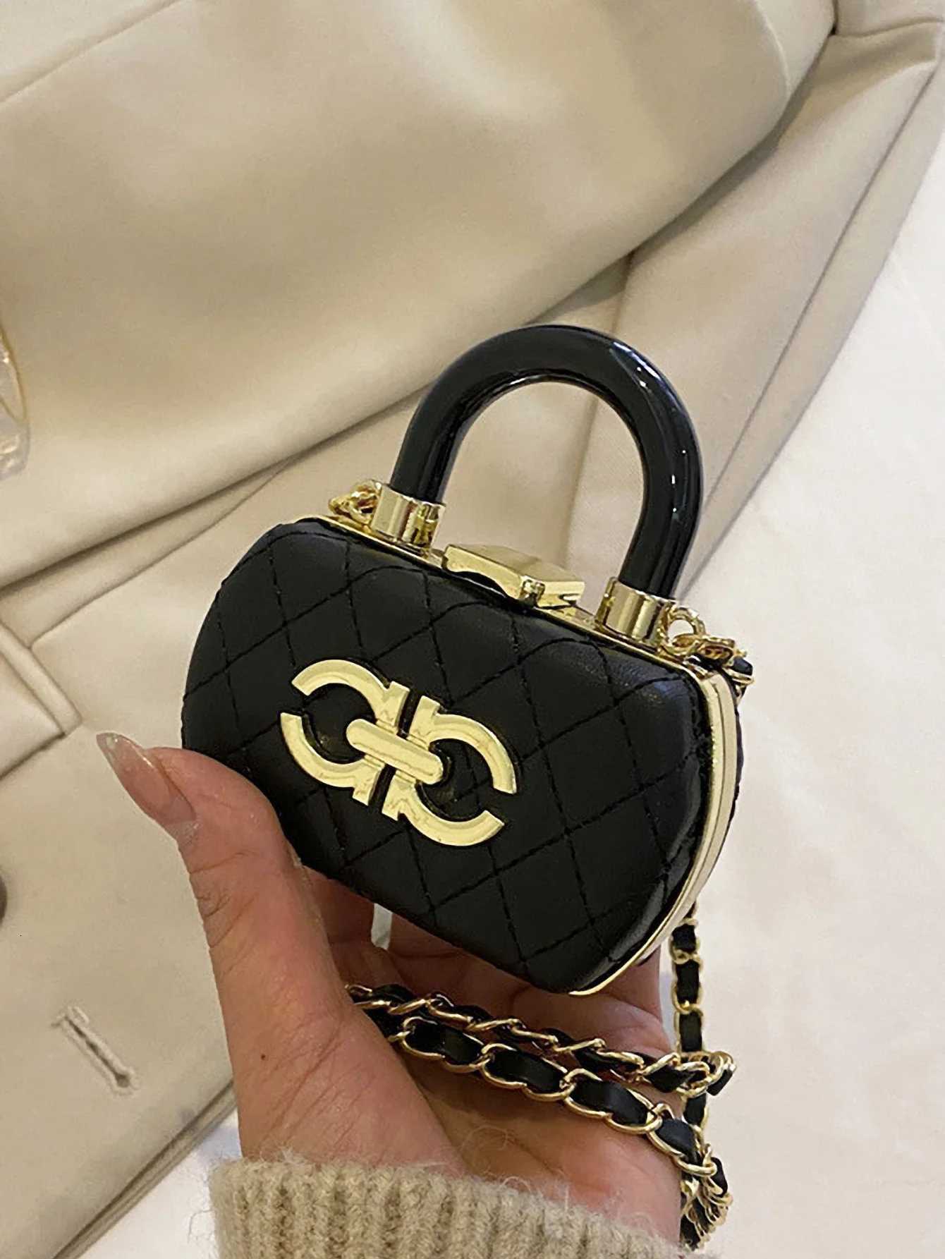 New Womens Fashionable Shoulder Bag Mini Solid Color PU Mouth Red Envelope Chain Diagonal Cross BagT251206