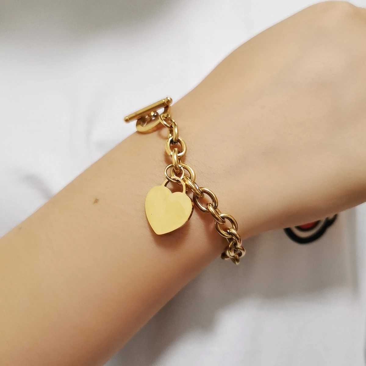 Classic Stainless Steel Toggle Bracelets Thick Chain Love Heart Charm Bracelet For Women Girls New Bracelets Trendy Jewelry W251206