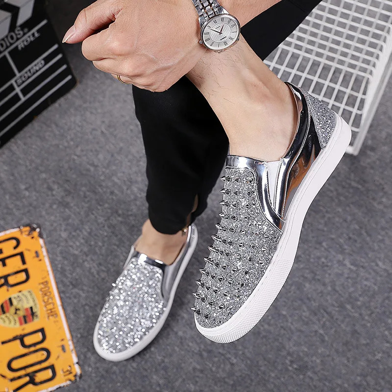Men loafers Black Diamond Rhinestones Spikes men shoes Rivets Casual Flats sneakers wholesale 251204