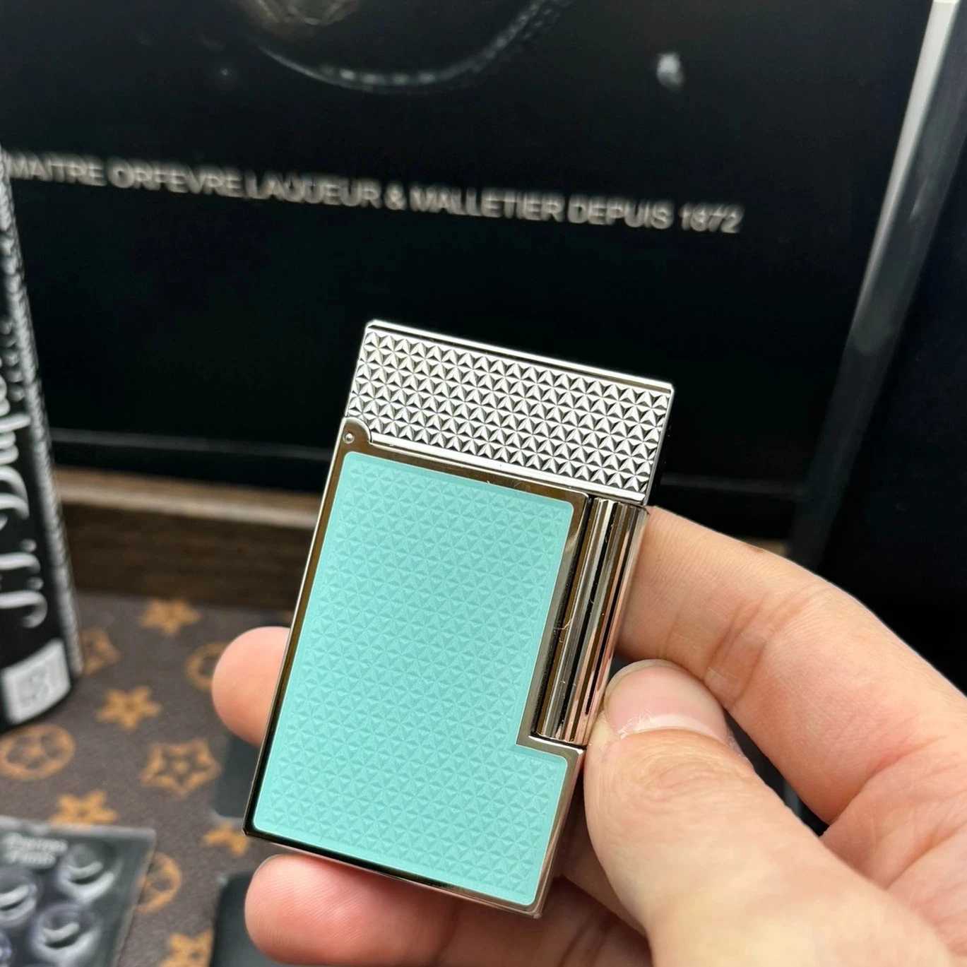 D L1/L2 Options Butane Refillable e Copper Brass Soft Flame Lighter Collection Golden and Silver H251206