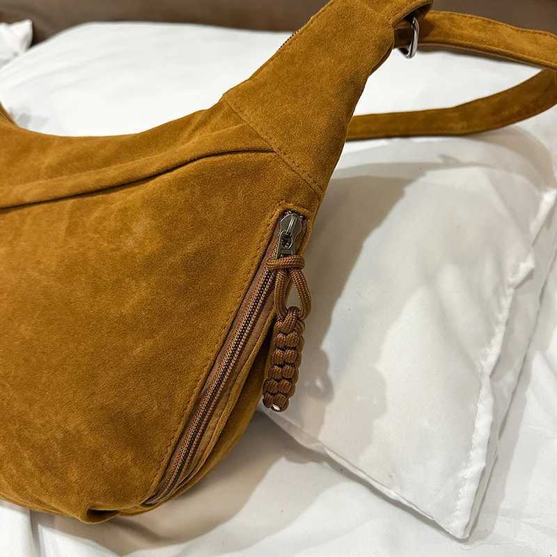 Retro Crossbody Messenger Bags For Women Faux Suede Pure Color Big Capacity Shoulder Hobo Bag 2025 Winter Latest Ladies HandbagsT251206
