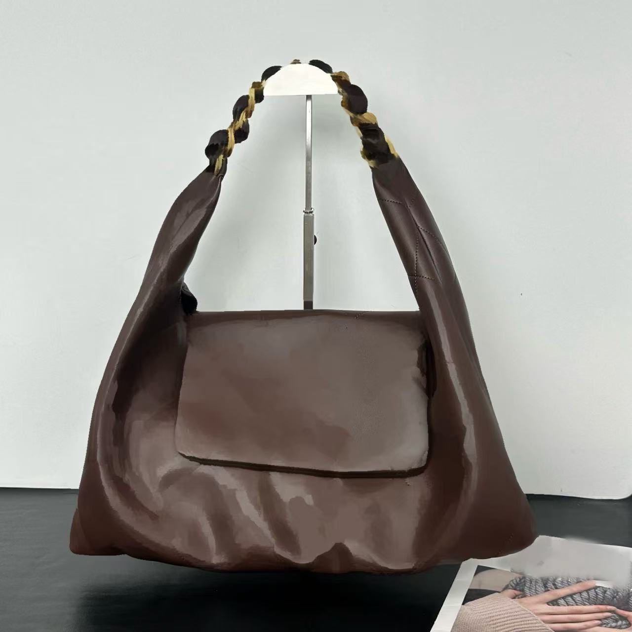 Designer 25K underarm bag hippie hobo bag, classic large diamond pattern, leather and suede chain handbag, daily commuter lady's bag