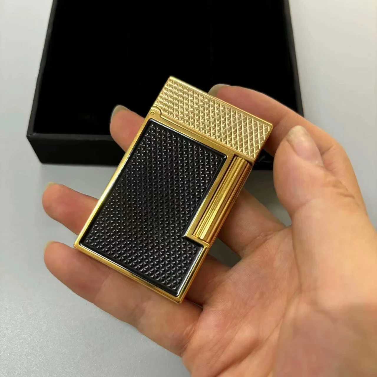 D L1/L2 Options Butane Refillable e Copper Brass Soft Flame Lighter Collection Golden and Silver H251206