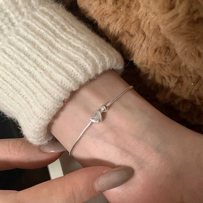 925 Sterling Silver Round Bead Heart-Shaped Snake Bone Bracelet For Womens Fashion Korean Version New Bracelet Wedding Jewelry W251206