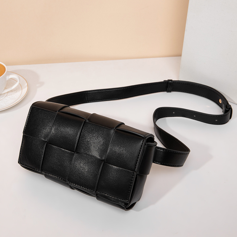 Free Shipping Elegant Women Shoulder Bag New Design Fashion Minimalist Quilted Woven Crossbody Bag and Waist Bag Multiple Colors Are Available